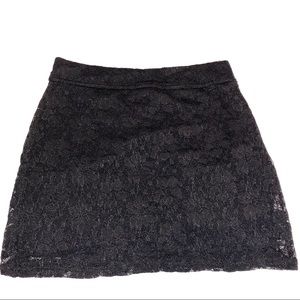 🦋Forever 21 Lace Pencil Skirt
